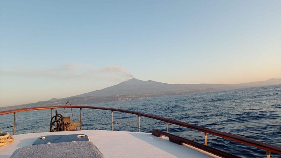BOAT TOUR WITH APERITIF ON BOARD IN THE CYCLOPS ISLANDS - Key highlights worth knowing