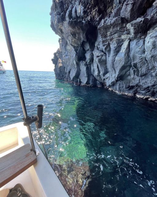 BOAT TOUR WITH APERITIF ON BOARD IN THE CYCLOPS ISLANDS - The 2-hour format: what to expect (and what not to expect)