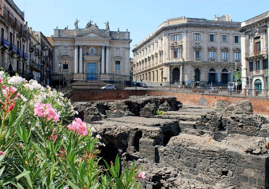 Catania: 4-Hour Guided Bike Tour - Bikes, helmets, and what to bring so you’re not thinking about discomfort