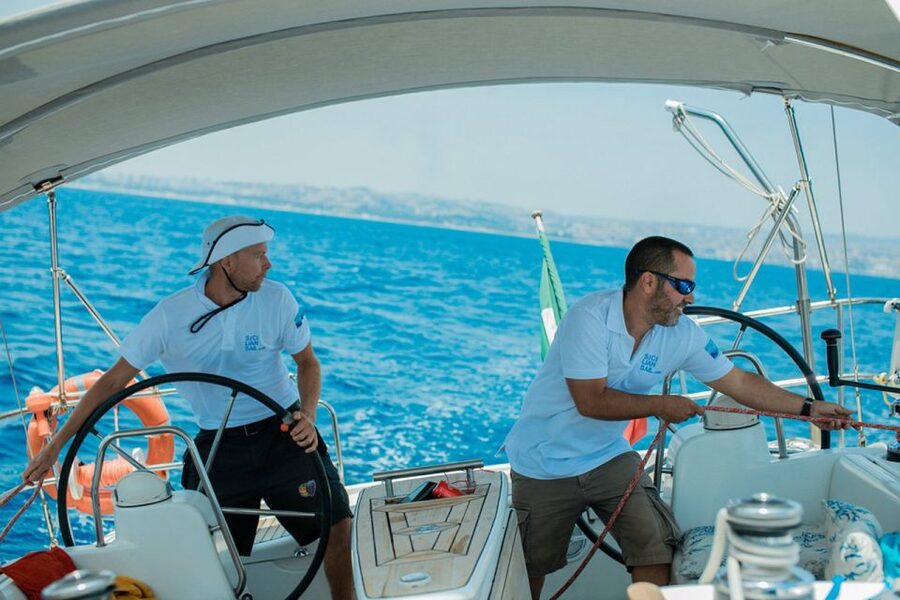 Catania: Coastline Sailing Trip 6hr with Aperitif and Lunch - Sailing the volcanic coast: how Mount Etna changes the view