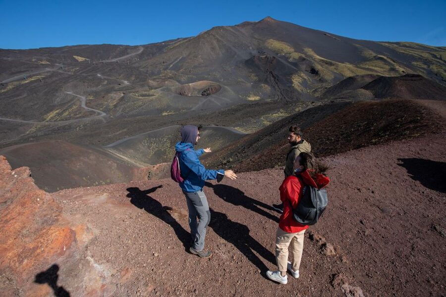 Catania: Etna Morning Excursion with Tasting and Pickup - Valle del Bove: lava history written into the valley