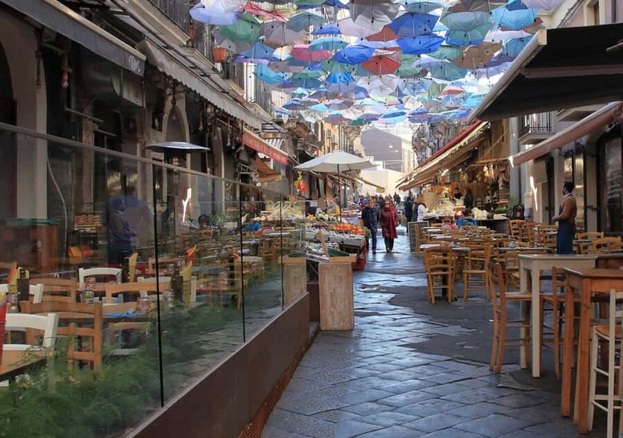 Catania: Guided Street Food Tour with Tastings - Piazza Duomo start: orientation with real street-food energy