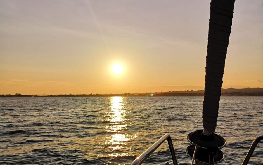 Catania: Guided Sunset Sailing Trip with Aperitif & Prosecco - Final Call: Should You Book This Catania Sunset Sailing Trip?