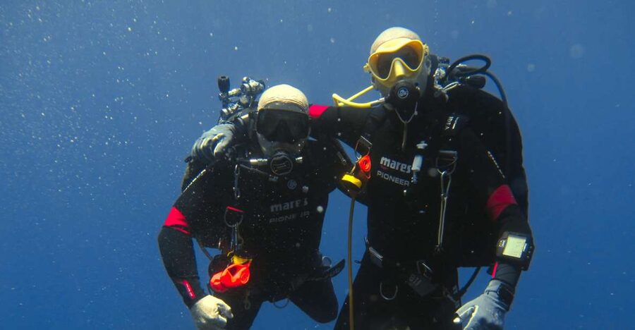 Catania: Gulf Scuba Diving Tour with Marine Biologist - Gulf of Catania and the Cyclopean Isles: what makes this route special