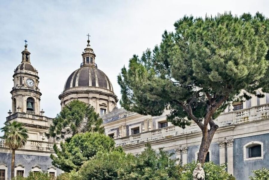 Catania Highlights Walking Tour With A Guide - Via Crociferi’s baroque showpiece blocks
