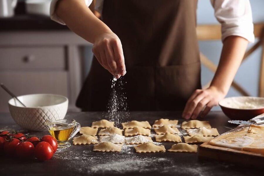 Catania: Pistachio Ravioli, Pasta Home Cooking Class w/ Wine - Key takeaways before you go