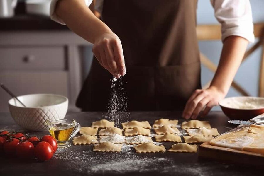 Catania: Pistachio Ravioli, Pasta Home Cooking Class w/ Wine - Should you book this Catania pistachio ravioli class?