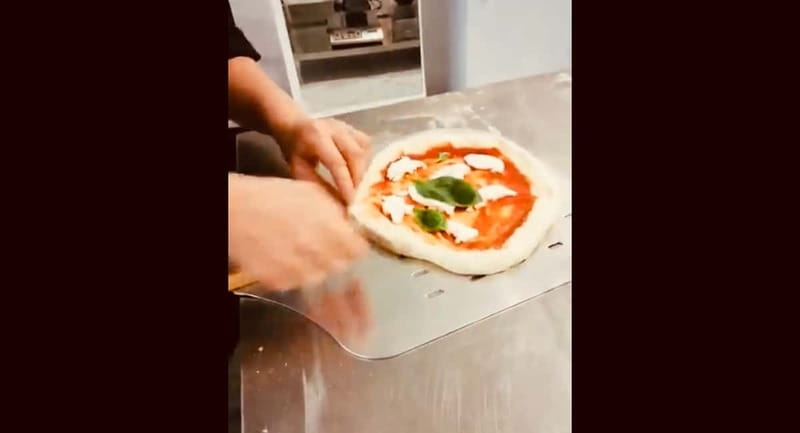 Catania: Pizza Cooking Class - Chef Simona in a small group: why the size matters