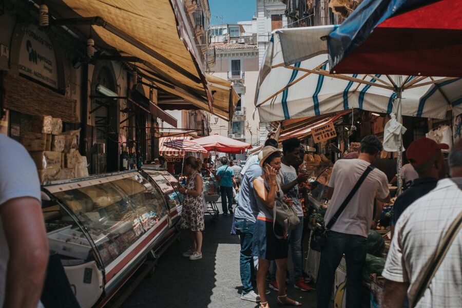 Catania Street Food Tour - The finish: real cannolo or Sicilian granita