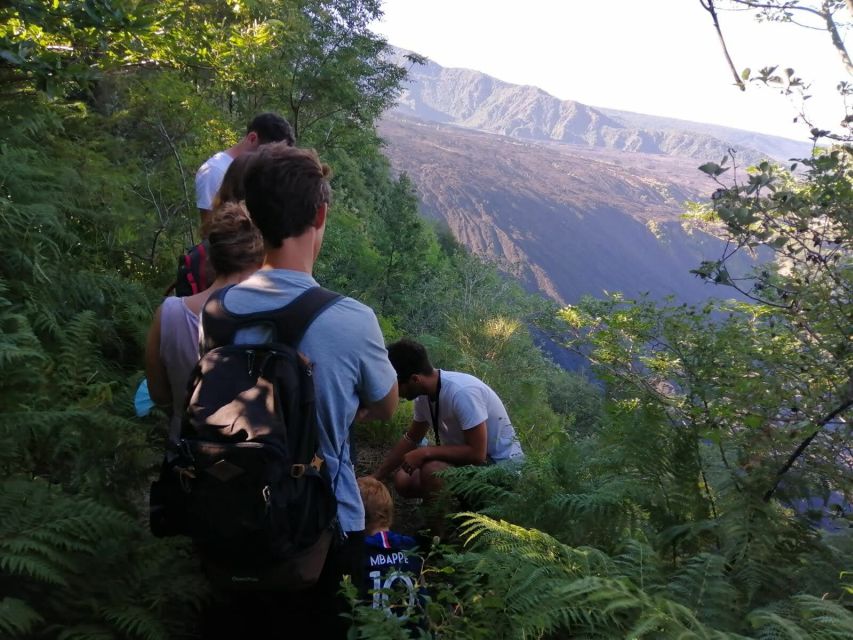 Catania: Sunset Jeep Tour of Mount Etna and Lava Flow Caves - Grotta del Gatto and Grotta Cassone: caves you walk into with flashlight and helmet