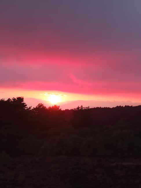 Catania: Sunset Trekking on Mount Etna with Wine Tasting - Valle del Bove: when geology turns into a real story