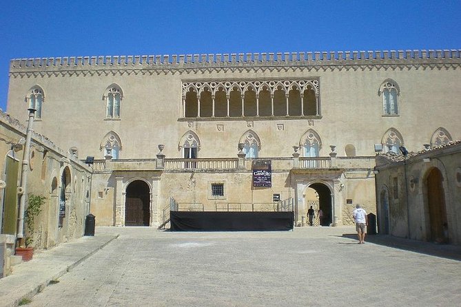 COMMISSARIO MONTALBANO Tour - Punta Secca: La Casa del Commissario Montalbano and the Beach Vibe
