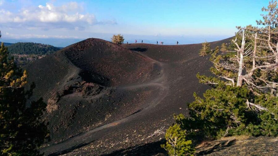 Etna excursion from Taormina and surroundings - Chalet Clan dei Ragazzi: the practical pre-hike setup