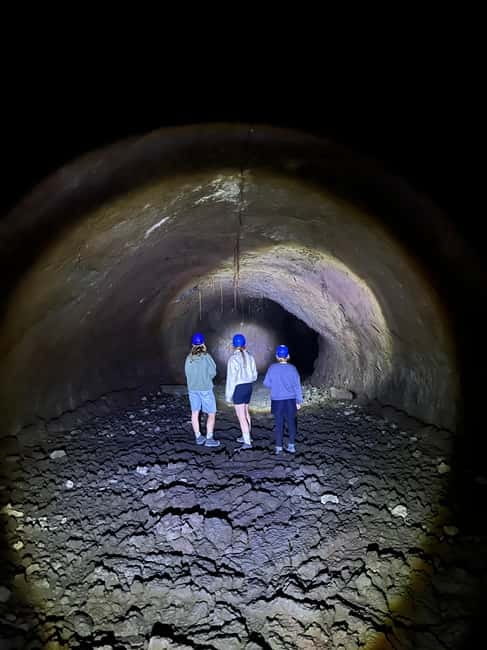 ETNA: TOUR GUIDATO DELL'ETNA CON PRELIEVO DA CATANIA - Silvestri Craters: The Crater Walk That Gives You Perspective