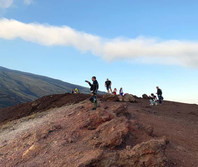 Etna wine Experience Sunset - Getting there from Catania: transport that sets the tone