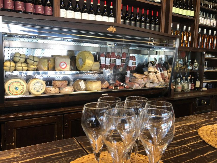 Etna & Wine Private Day Tour - What your tasting + food pairing is likely to include