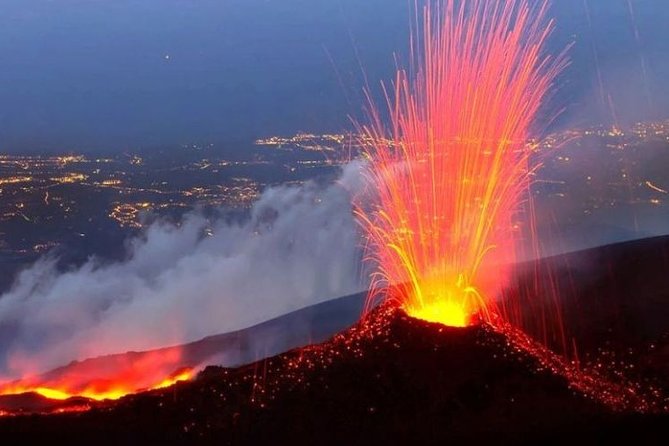 ETNA & WINE, TAORMINA TOUR FD from CATANIA (GUIDE and LUNCH Included) - Taormina Time: A Map, a Pedestrian Walk, and a Guide Who Waits