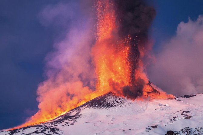 Etna: Winter excursion to 3.000mt - Guides and group size: what you want on a snowy volcano