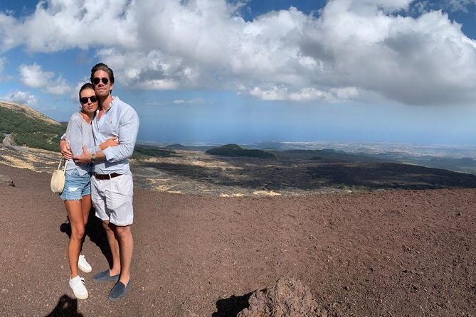Etna2000m only to be booked by groups of 4 to 6 people. - Weather reality: why this tour needs flexibility