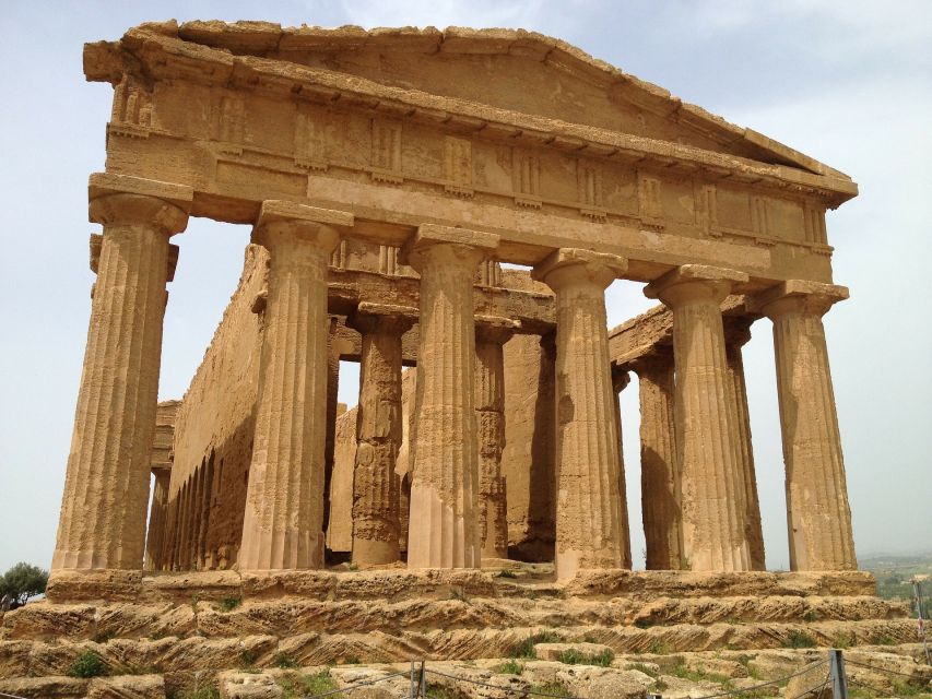 From Catania: Agrigento and Piazza Armerina Audioguide Tour - From Greek ruins to Roman mosaics: Piazza Armerina’s switch in time