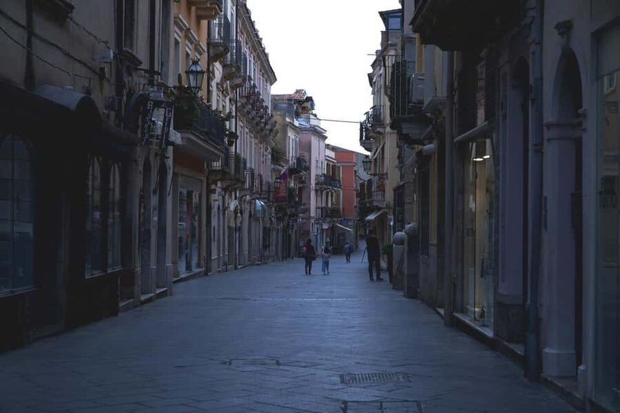 From Catania: Day Trip to Giardini Naxos and Taormina - What the 7-Hour Schedule Feels Like (And How to Enjoy It)