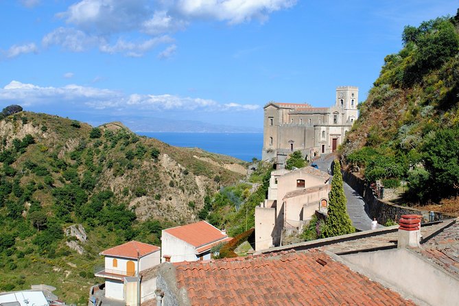 From Catania: Private/Guided Godfather with Appetizer and Pasta - Guides and pacing: what makes this tour feel different