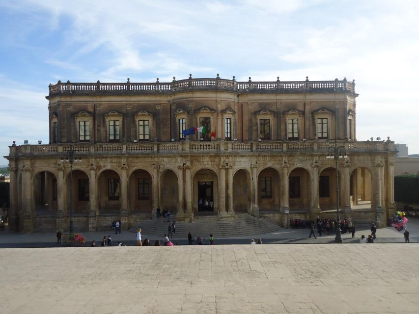 From Catania: Syracuse and Noto Culture and History Tour - The day’s pacing: vans, walking, and where time can slip