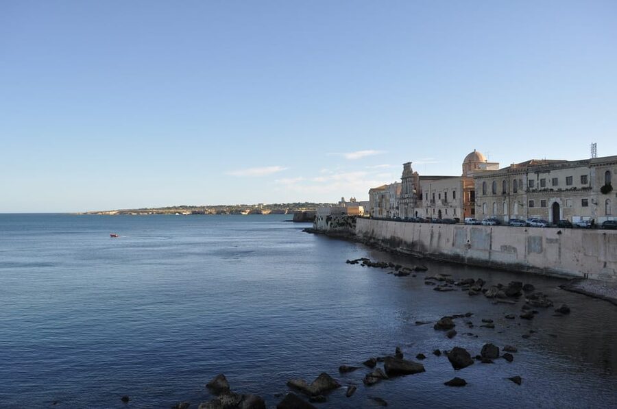 From Catania: Syracuse, Ortygia, and Noto Tour - Noto’s Sicilian Baroque: palaces and fountains in the UNESCO town