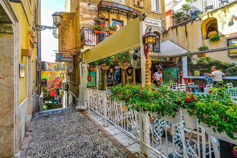 From Catania: Taormina, Isola bella & Castelmola tour - Weather, clothing, and the small things that make the day easier