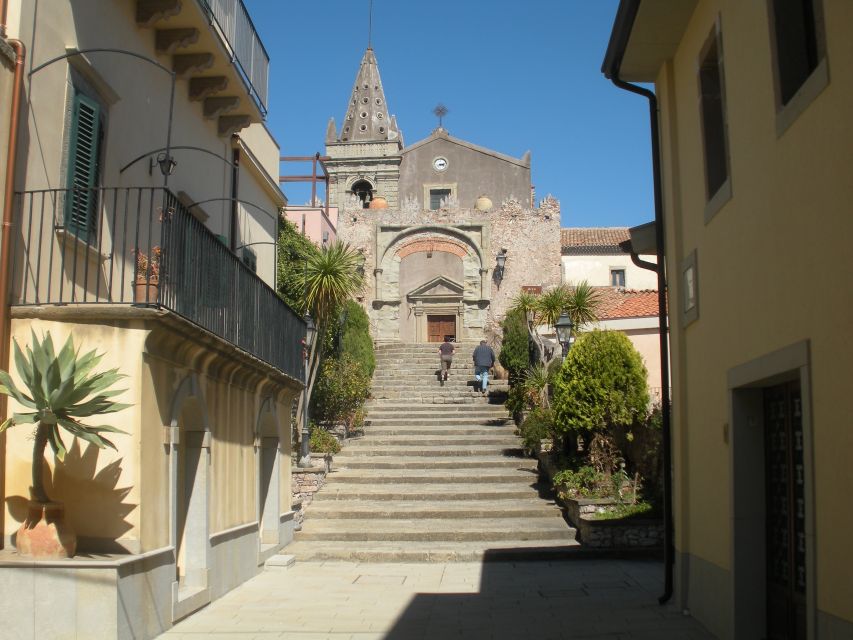 From Catania: The Godfather Movie Day Trip in Sicily - Walking Savoca’s historic center like a pro (and knowing when to stop)