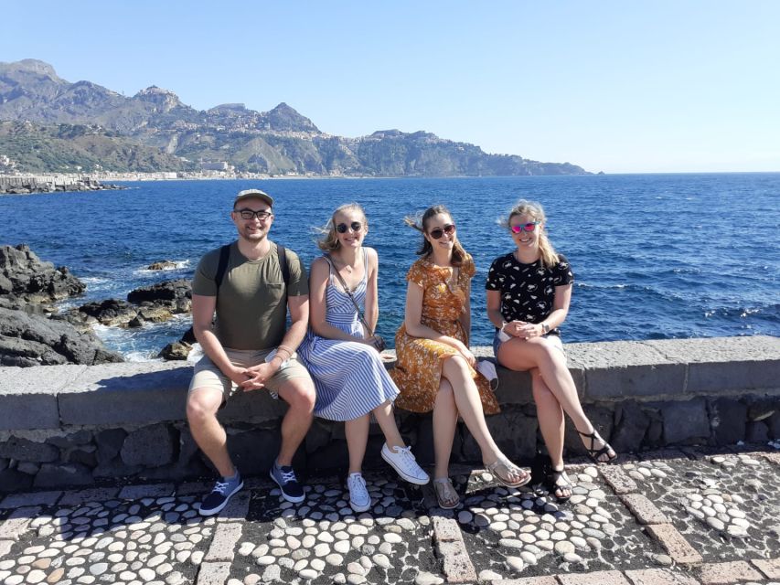From Catania: White Lotus tour Taormina, Castelmola & Naxos - Taormina with 1.5 hours: what you can actually see without a guide