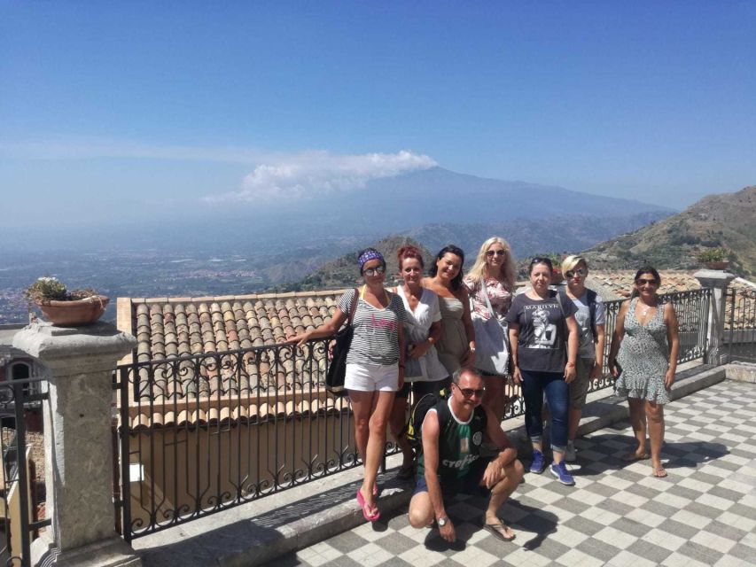 From Catania: White Lotus tour Taormina, Castelmola & Naxos - Logistics that affect your comfort more than you think