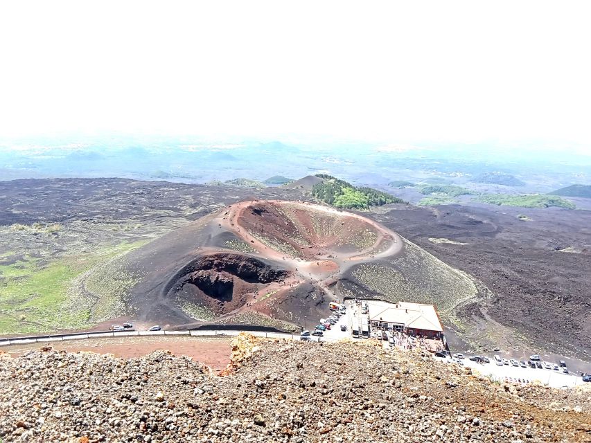 From Taormina: Etna Walking Tour and Wine Tasting in Winery - The winery part: food first, then four Etna wines
