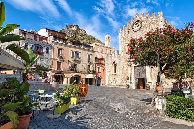 Giardini Naxos, Taormina and Castelmola-White Lotus-From Catania - Garden of Taormina, Piazza Duomo, and the palazzi you’ll remember