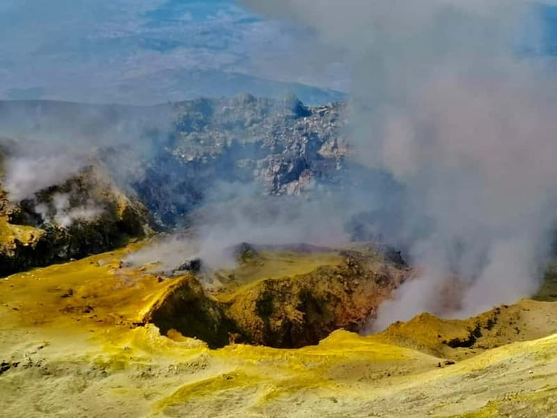 Mount Etna: Summit Trekking Tour - Getting up the mountain: the 4x4 phase and why it matters