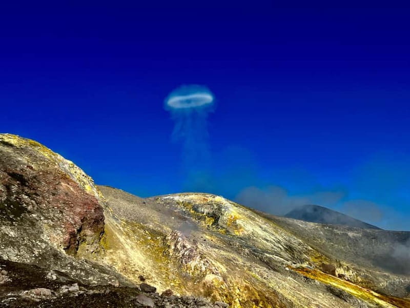 Mount Etna: Summit Trekking Tour - Off-road return to Piano Provenzana: finishing the day without rushing