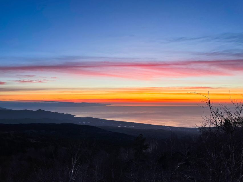 Mount Etna: Sunrise Excursion with an expert Local Guide - Grotta Acqua Vitale and the ridge return feeling