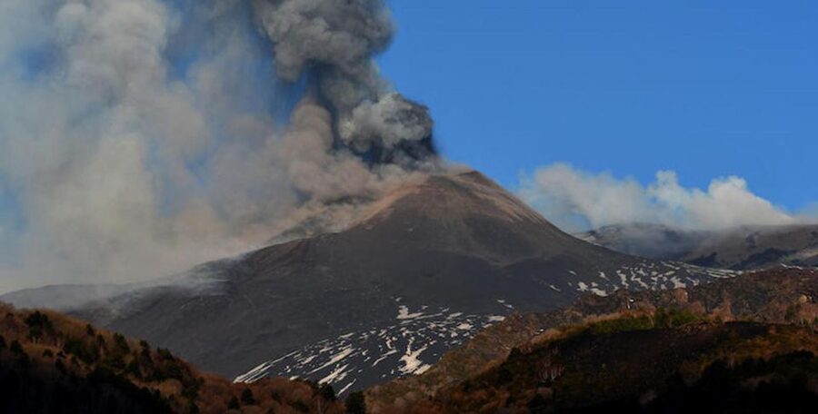 Mount Etna & Taormina Multi-language Tour from Palermo - A long but scenic Palermo-to-Etna day