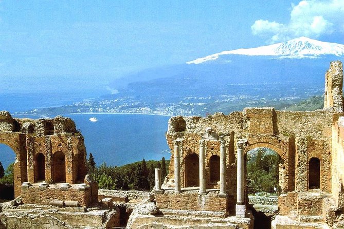 Mt. Etna and Taormina village full day tour from Catania - Enoteca Dell’Etna Tasting: Oil, Honey, and Local Flavor