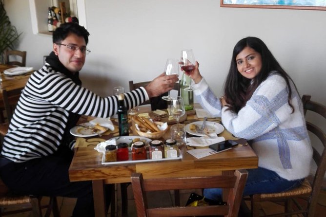 Mt Etna and Wine tasting tour from Catania - Grotta dei Tre Livelli: the quick lava-cave stop you’ll talk about