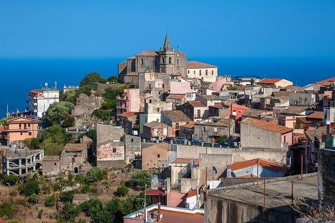 Private Tour The Godfather in Savoca and Forza D'Agro - Santa Lucia / San Nicolo church: a short walk that tells the story