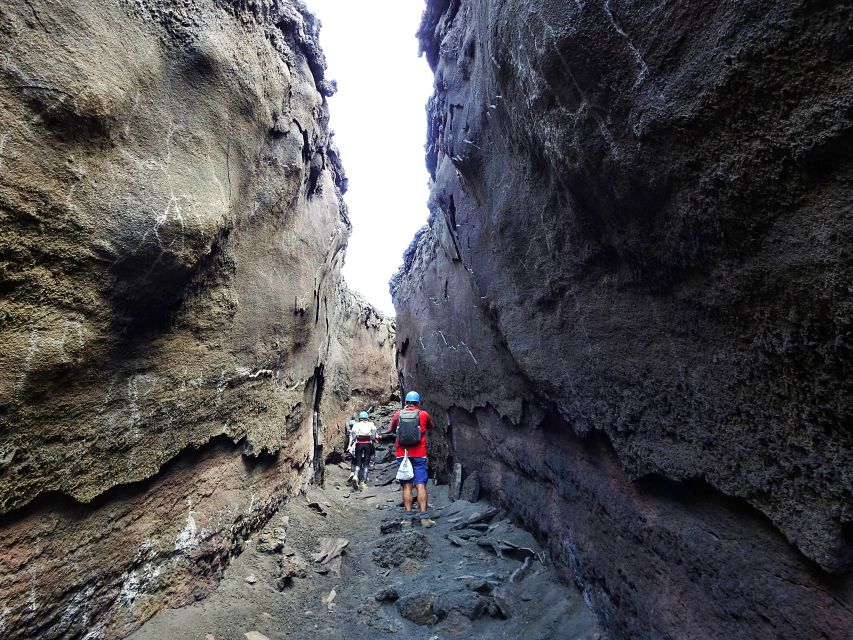 Taormina and Catania: Private guided Etna hike by cable car - Your hike at ~2,600 m: tailored round-track routes and the 2001 eruption paths