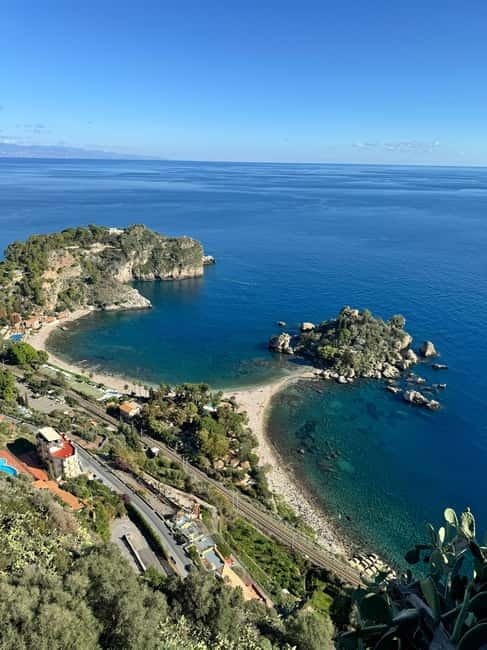 Taormina: exclusive tour with food, drinks, and sunset, pick-up from Catania - Coffee and regional food: where the flavors actually land