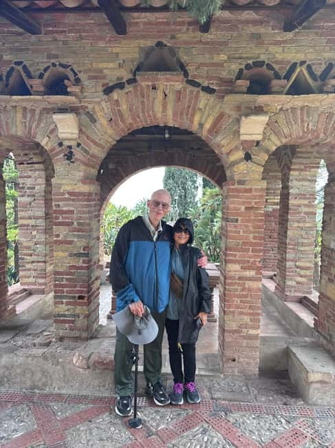 Taormina, Isola Bella: exclusive one-day tour with pick-up from Catania - Cannoli, coffee, and a short break that helps you see more