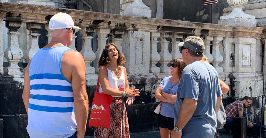 The Original Fish Market and Street Food Tour of Catania - The street food meal: arancini, lesser-known bites, and a fruit break