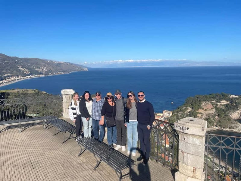 Tours Privato in Mini van Monte Etna e Taormina da Siracusa - Taormina in 90 minutes to 1.5 hours: see the right things fast